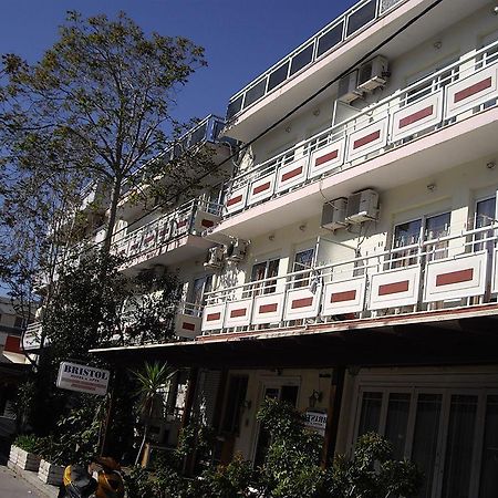 Bristol Apartments コス・タウン エクステリア 写真