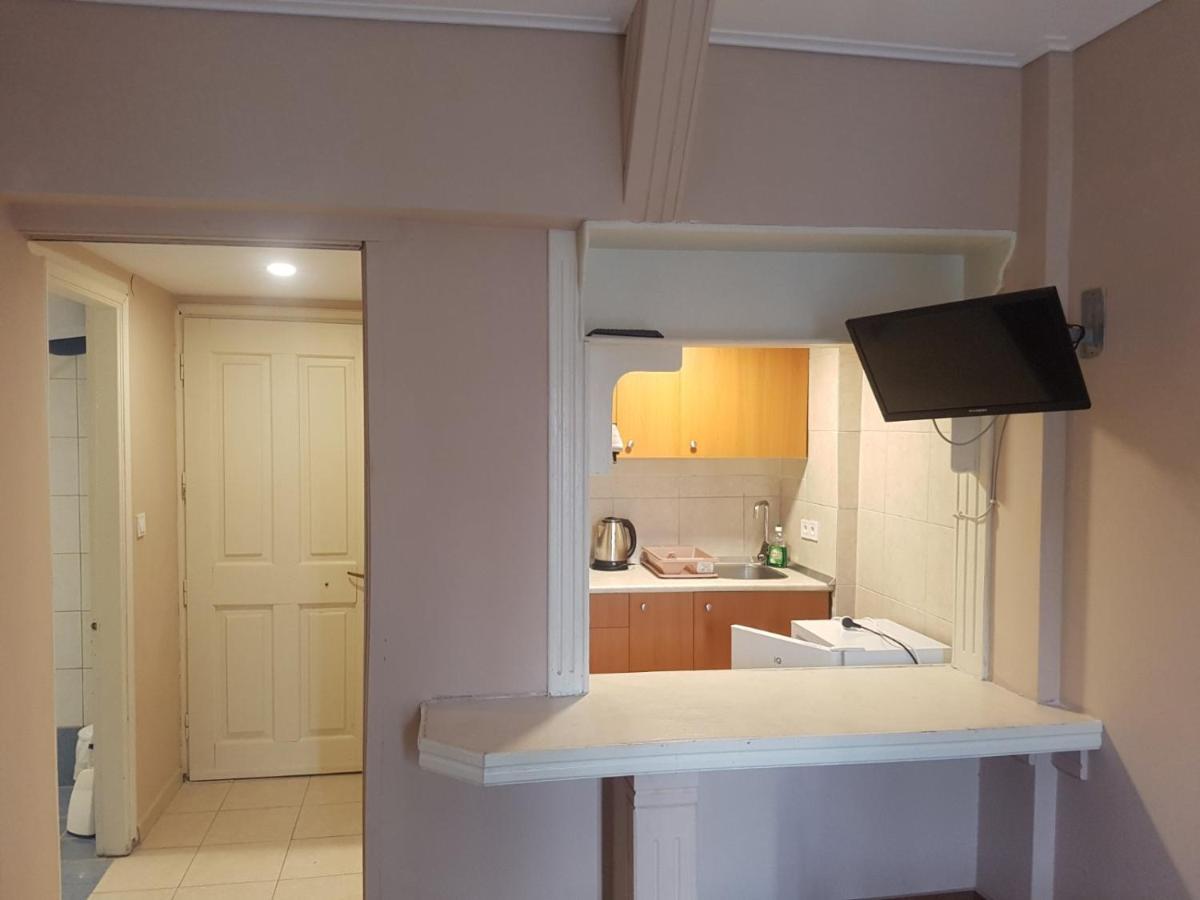Bristol Apartments コス・タウン エクステリア 写真
