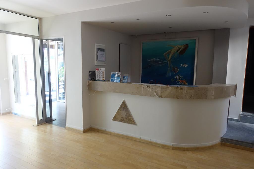 Bristol Apartments コス・タウン エクステリア 写真